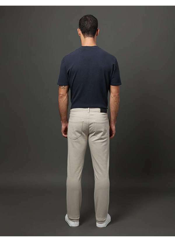 Calvin Klein Jeans - Calça Masculina Slim 5 Pockets Calvin Klein Jeans - Caqui Claro Bege 4