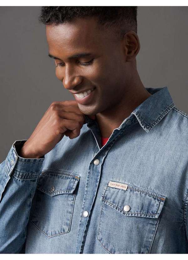 Calvin Klein Jeans - Camisa Jeans Masculina Slim Calvin Klein Jeans - Azul Médio Azul 4