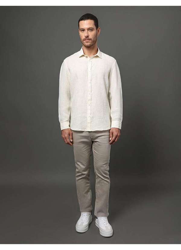 Calvin Klein Jeans - Camisa Masculina Cannes Linen Calvin Klein - Amarelo Manteiga Amarelo