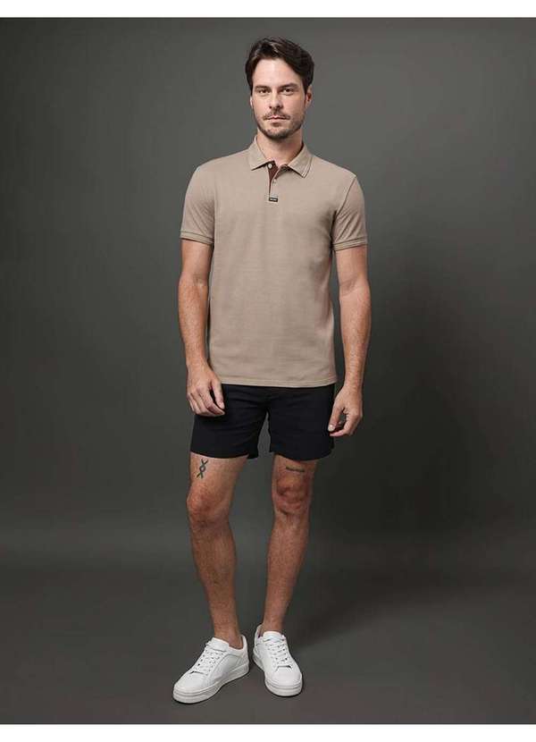 Calvin Klein Jeans - Polo Masculina Premium Calvin Klein - Caqui Medio Bege