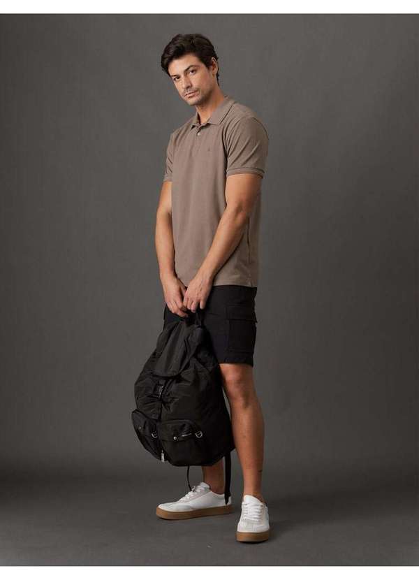 Calvin Klein Jeans - Polo Masculina Slim Logo Bordado Calvin Klein Jeans - Caqui Medio Bege 5