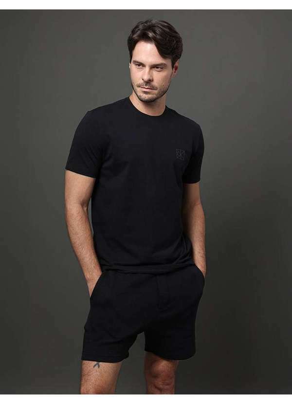 Calvin Klein Jeans - Camiseta Masculina Cotton Calvin Klein - Preto Preto