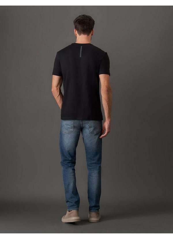 Calvin Klein Jeans - Camiseta Masculina de Algodão Estampa Logo Centralizado Calvin Kl Preto 2