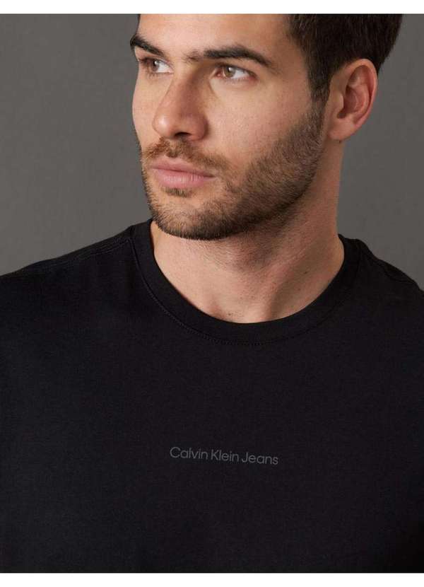 Calvin Klein Jeans - Camiseta Masculina de Algodão Estampa Logo Centralizado Calvin Kl Preto 4