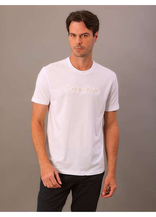 Calvin Klein Jeans - Camiseta Masculina Embossed Color Calvin Klein - Branco 2 Branco 2