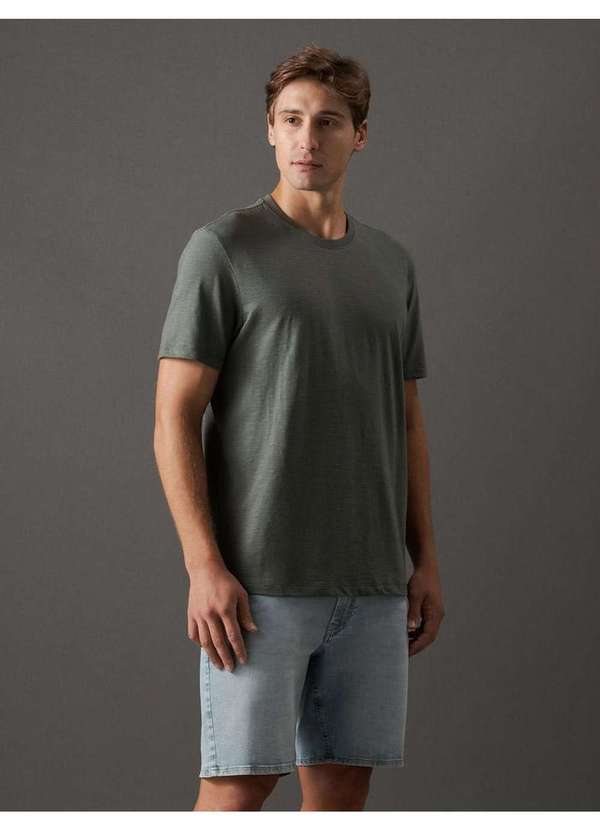 Calvin Klein Jeans - Camiseta Masculina Flamê com Etiqueta Calvin Klein Jeans - Verde Verde 2