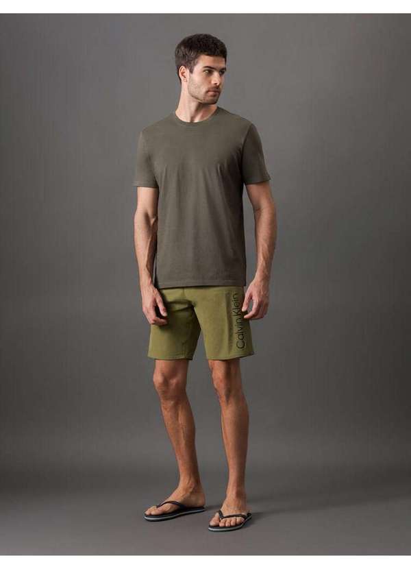 Calvin Klein Jeans - Camiseta Masculina Logo Costas Calvin Klein Swimwear - Militar Verde 3