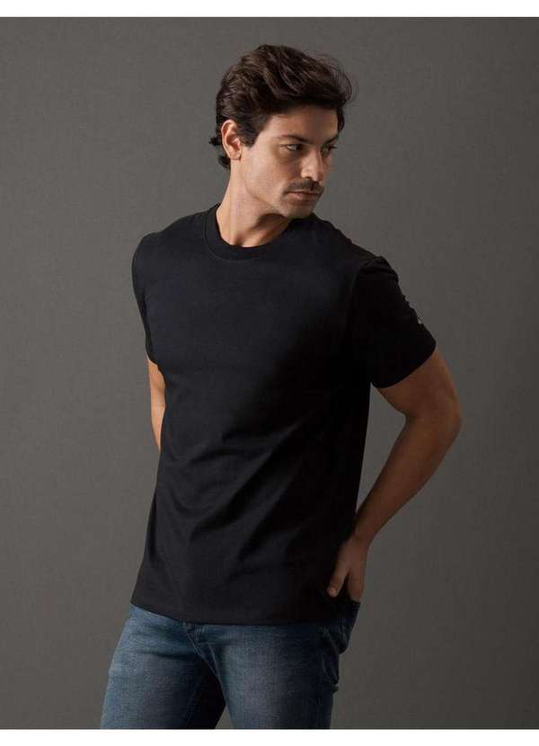 Calvin Klein Jeans - Camiseta Masculina Manga Curta Patch Calvin Klein Jeans - Preto Preto