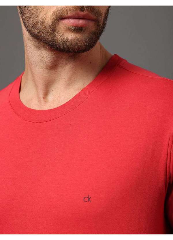 Calvin Klein Jeans - Camiseta Masculina Meia Malha Calvin Klein - Vermelho Vermelho