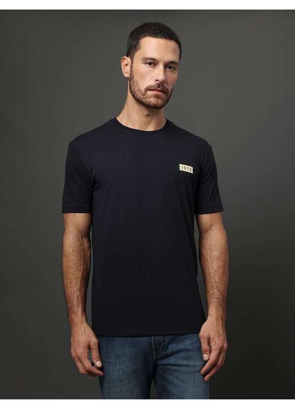 Calvin Klein Jeans - Camiseta Masculina no Place Like 1st Calvin Klein Jeans - Preto Preto