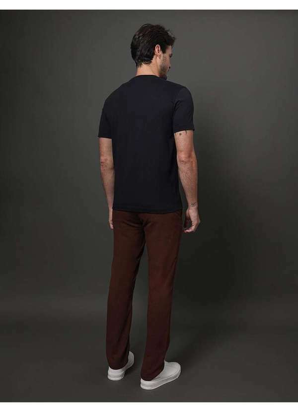 Calvin Klein Jeans - Camiseta Masculina Stripe Logo Gel Calvin Klein - Preto Preto