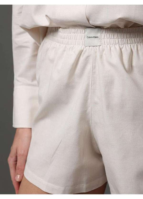 Calvin Klein Jeans - Pijama Feminino Camisa Manga Longa e Short Calvin Klein Underwear Bege