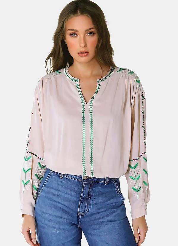 Sob - Blusa Bege Boho em Viscose e Linho Mangas Bordada Sob - Bege