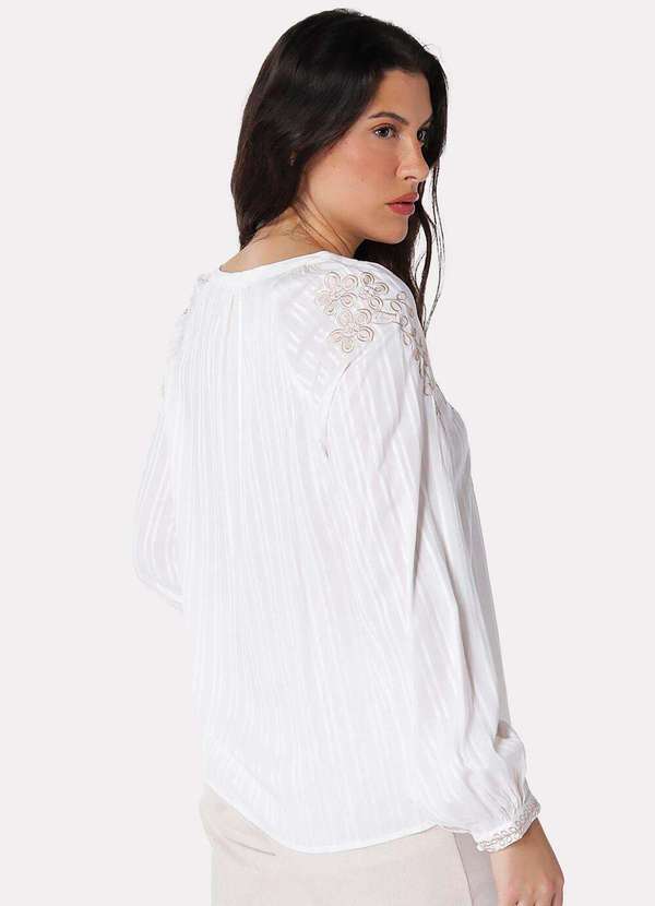Sob - Blusa Branca Bordada em Bege Viscose Maquinetada com Mangas - Branco 4