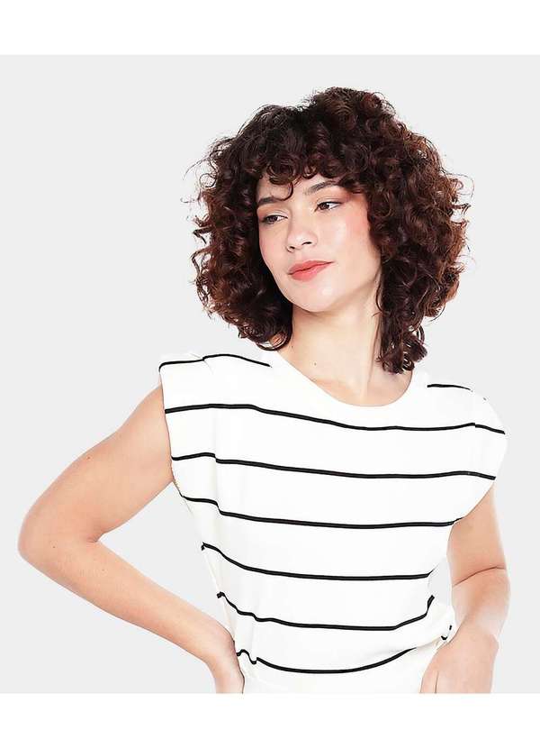 Sob - Blusa de Viscose com Ombreira Tricot Sob Listrada Creme Off White