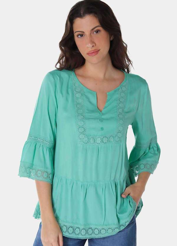 Sob - Blusa em Viscose Verde Manga 3/4 com Renda Guipir - Verde