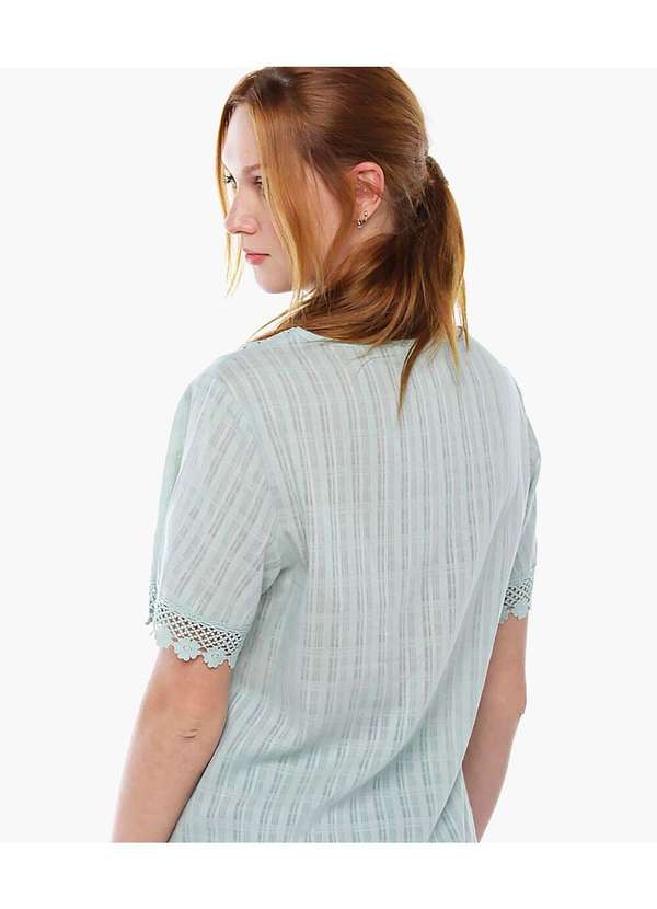 Sob - Blusa Feminina em Algodão Maquinetado Verde Clara com Renda Sob - Verde 3