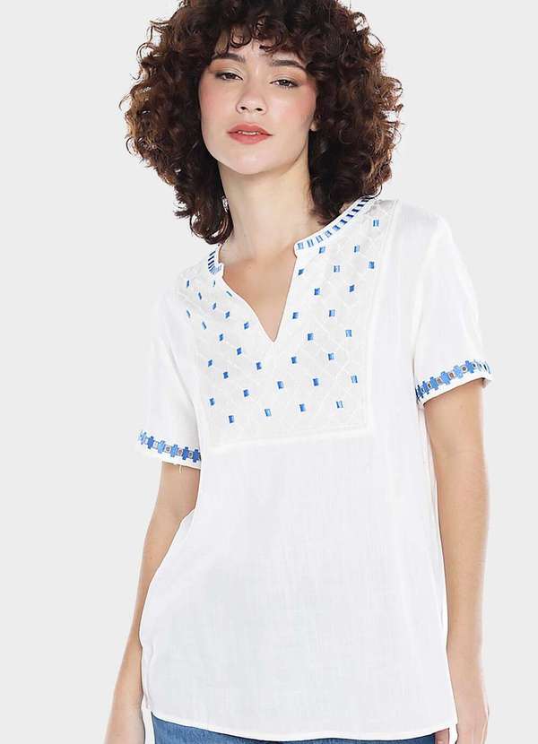 Sob - Blusa Feminina em Viscose Manga Curta Bordada - Branco 2