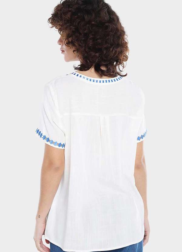 Sob - Blusa Feminina em Viscose Manga Curta Bordada - Branco 5