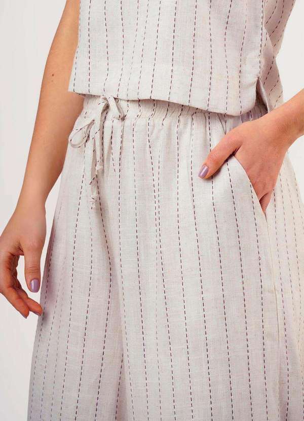 Sob - Calça de Linho Bege Listrada Pantalona com Bolsos - Bege 2