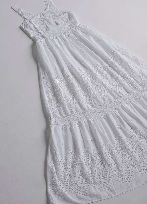 Sob - Vestido Longo de Laise em Algodão Saia Bordada - Branco 6