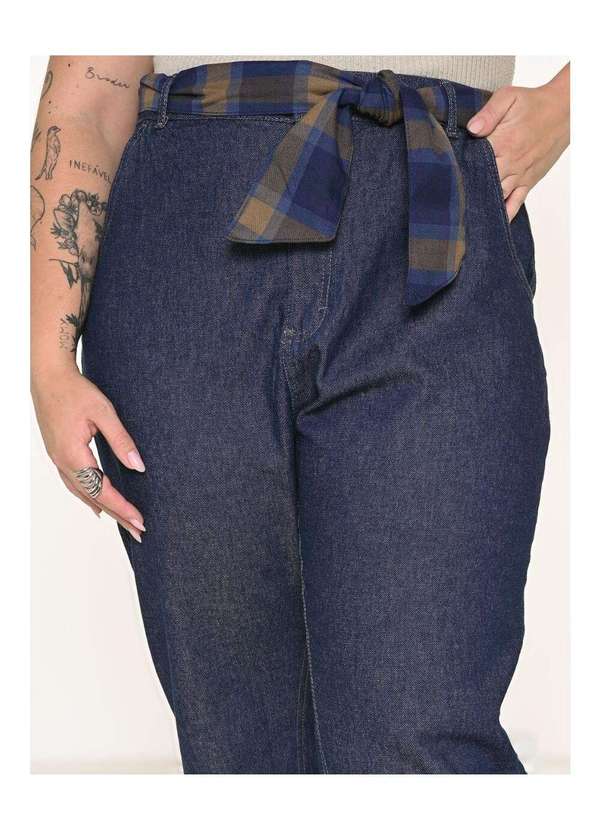 Razon Jeans - Calça Feminina Jeans Plus Mom com Passante Deslocado - Jeans 2