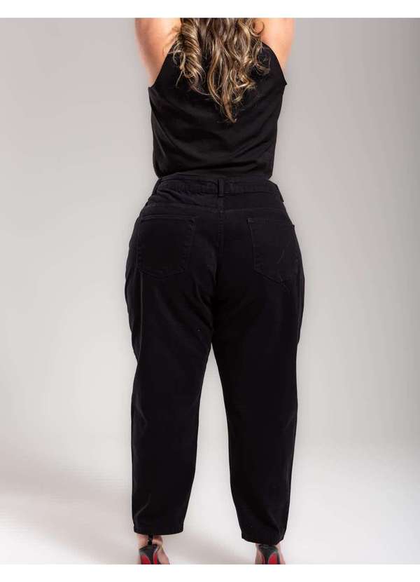 Razon Jeans - Calça Feminina Plus Size Flare - Preto 5