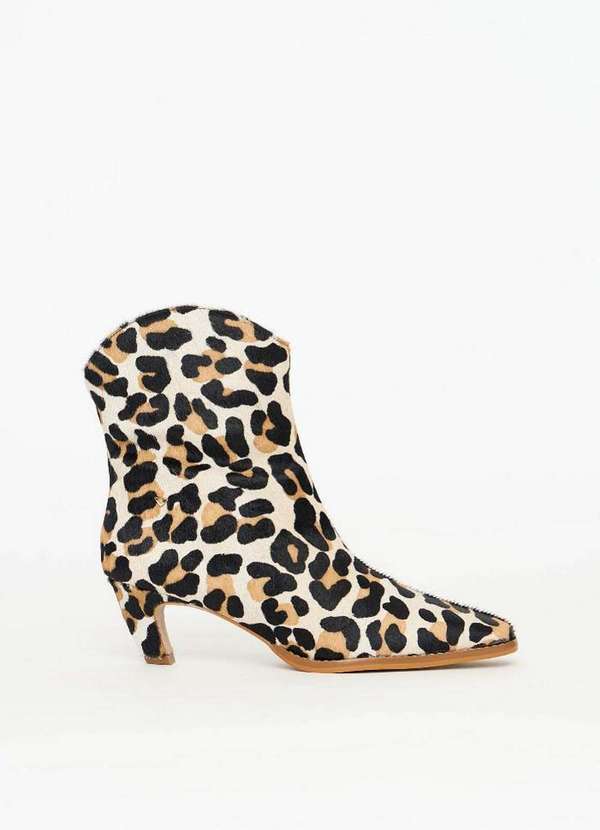 Lança Perfume - Bota Cano Médio de Couro com Zíper A0001