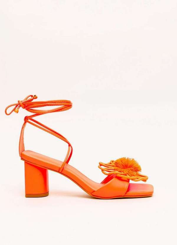 Lança Perfume - Sandália Salto Bloco com Flor A1989