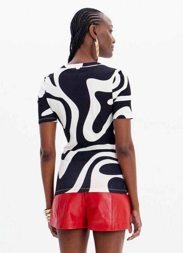 Lança Perfume - Blusa Canelada Manga Curta Estampada Decote V A2506 5