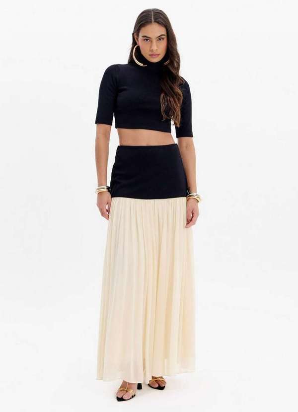 Lança Perfume - Blusa Cropped com Gola Alta e Manga Curta A0003 4