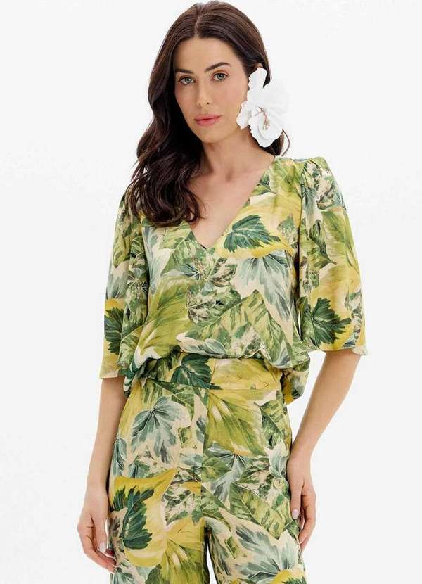 Lança Perfume - Blusa Fluida Estampada de Mangas Curtas com Decote em V A2103