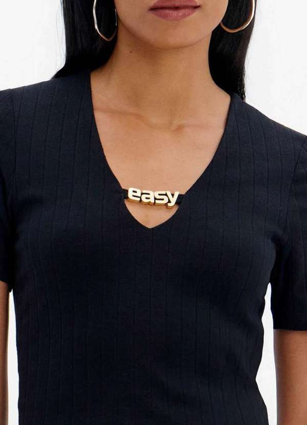 Lança Perfume Easy - Blusa Manga Curta com Letreiro Decote A0003 2