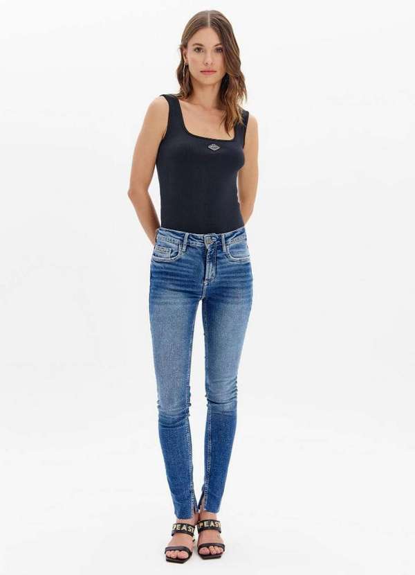Lança Perfume Easy - Calça Jeans Skinny Cintura Alta Abertura Barra A0004