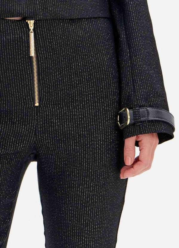 Lança Perfume Easy - Blazer Curto Manga Longa com Decote V A2259 3