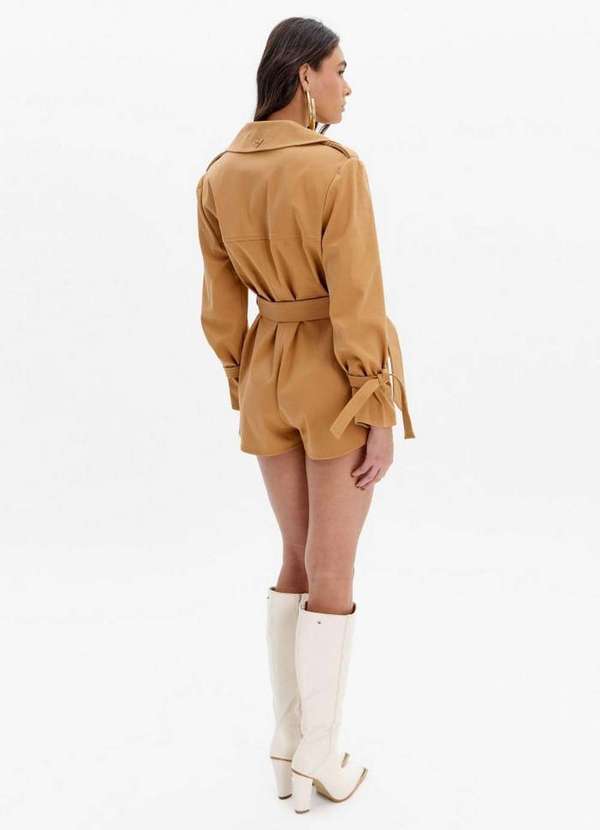 Lança Perfume - Macacão Curto Manga Longa com Botões e Faixa A2353 4