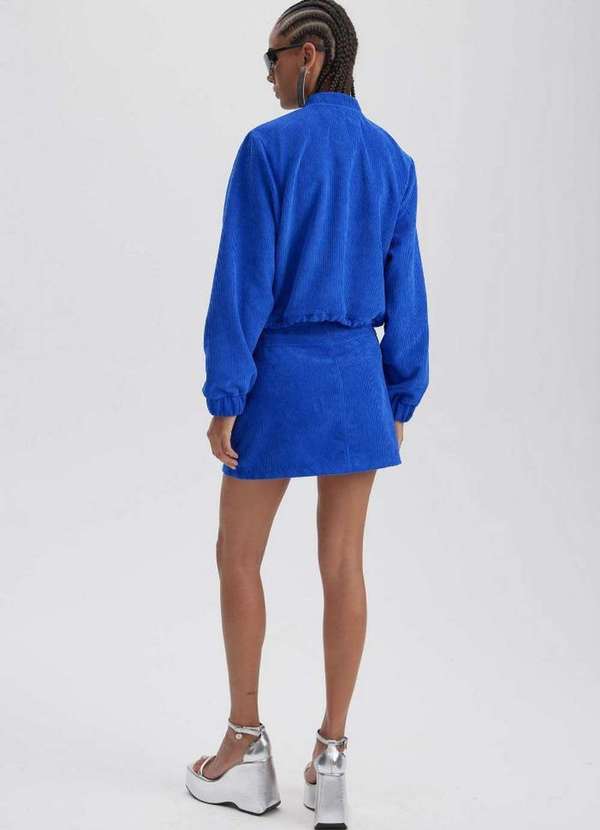 Lança Perfume Easy - Saia Curta Cintura Alta A0025 3