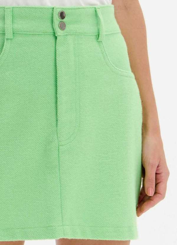 Lança Perfume Easy - Saia Curta com Cintura Alta e Abotoamento Duplo A2346 2