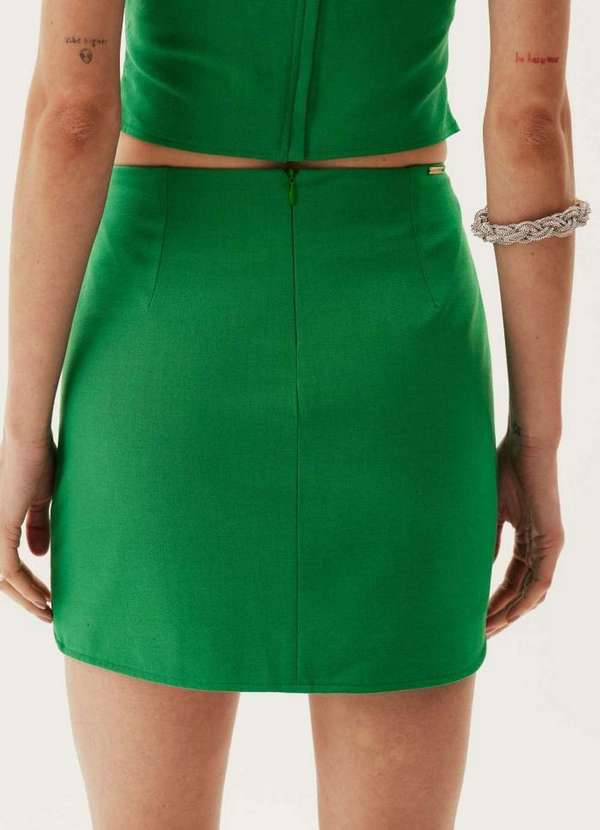 Lança Perfume - Saia Curta com Matelassê A0892 4