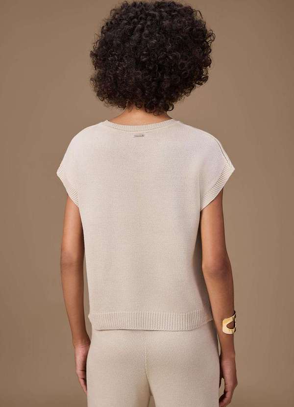 Maria.valentina - Blusa Maria.Valentina Ajustada Decote Careca Manga Curta Padrão B Bege 3