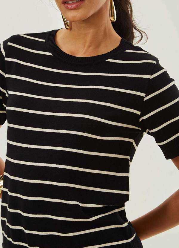 Maria.valentina - Blusa Maria.Valentina Ajustada Decote Careca Manga Curta Padrão P Preto