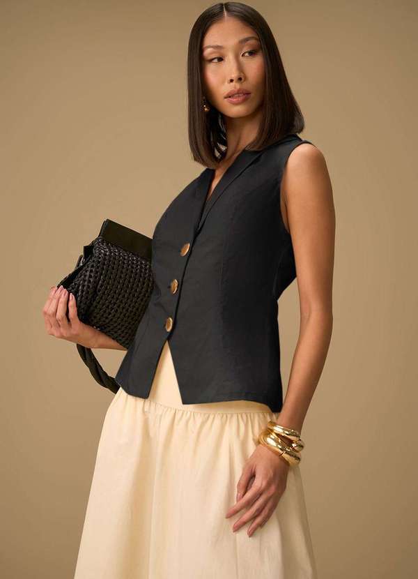 Maria.valentina - Blusa Maria.Valentina Ajustada Gola Clássica Manga Curta Alongada Preto