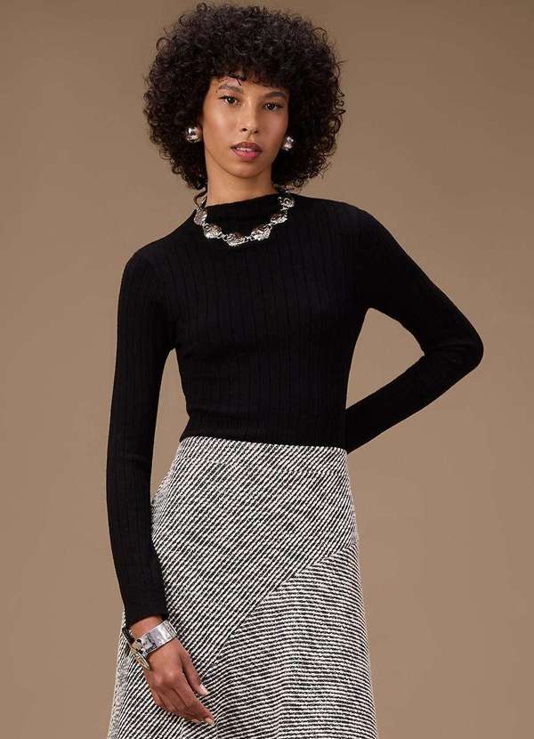 Maria.valentina - Blusa Maria.Valentina Ajustada Gola Alta Manga Longa Padrão Preto Preto