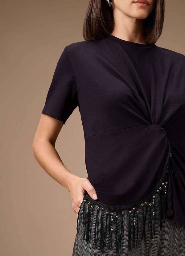 Maria.valentina - Blusa Maria.Valentina Solta Decote Careca Manga Curta Padrão Pret Preto 4