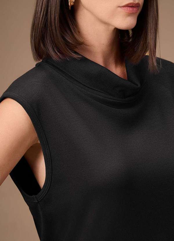 Maria.valentina - Blusa Maria.Valentina Solta Gola Alta Manga Curta Padrão Preto Preto