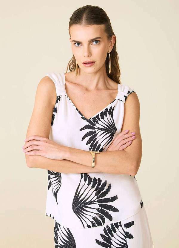 Maria.valentina - Regata Maria.Valentina Decote V Detalhe Alças Cru Nude