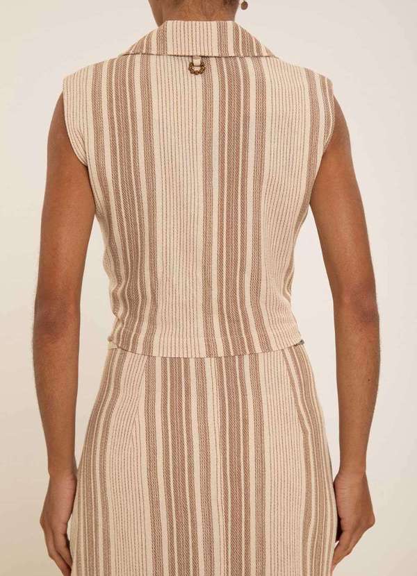 Maria.valentina - Colete Maria.Valentina Solto sem Manga Cropped Marrom Marrom 4