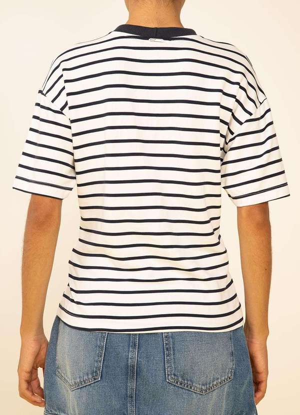 Zinco - Blusa Zinco Ajustada Decote Careca Manga Curta Padrão Off White Branco 3