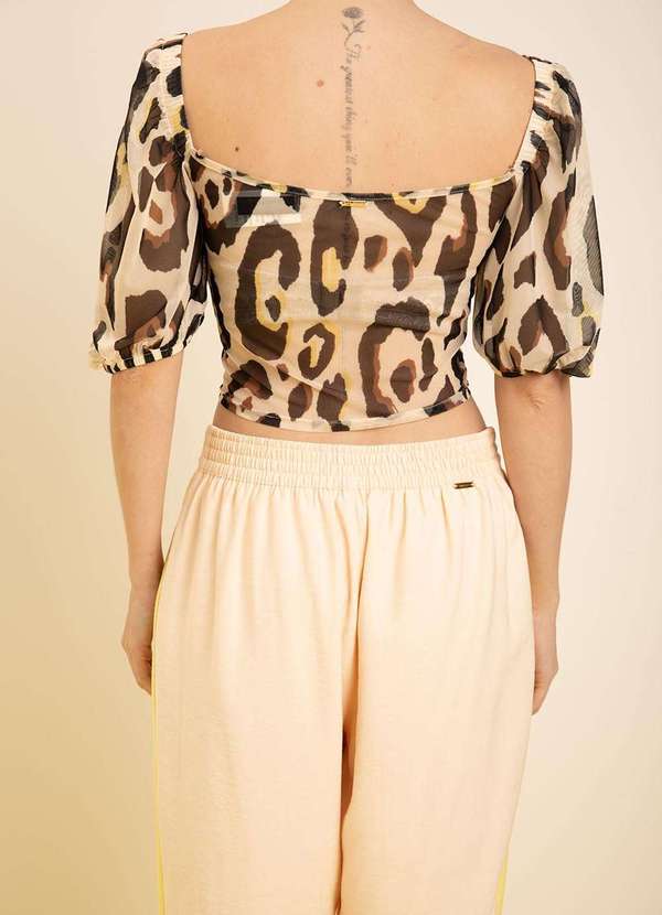 Zinco - Blusa Zinco Ajustada Decote Reto Manga Curta Cropped Off White Branco 4