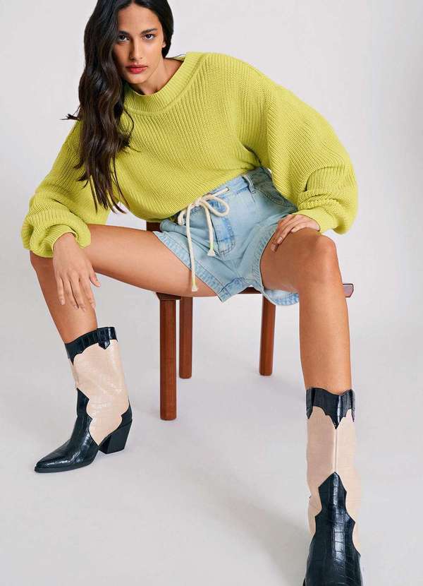 Zinco - Blusa Zinco Gola Alta Manga Longa Barra Assimétrica Verde Claro Verde 1